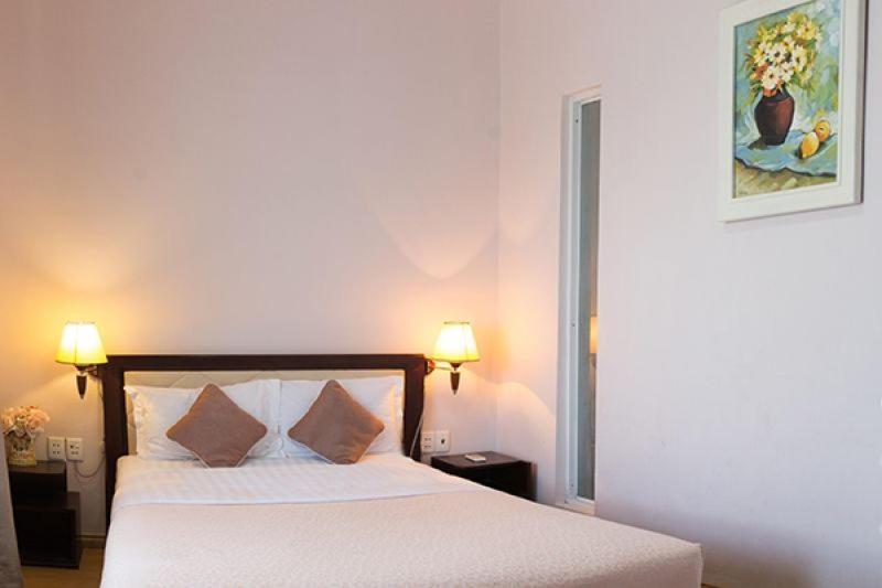 Chau Pho Hotel Чау Док Екстериор снимка