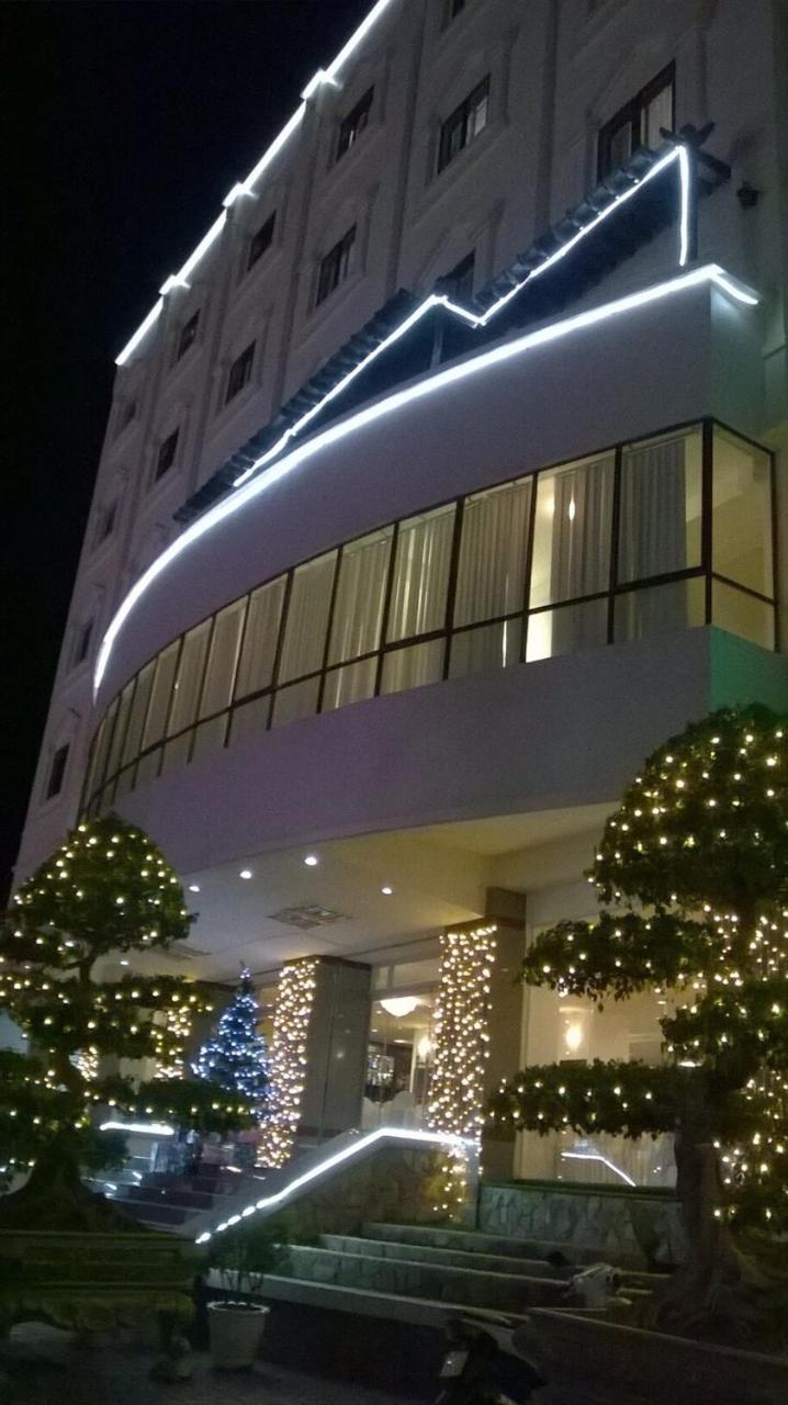 Chau Pho Hotel Чау Док Екстериор снимка