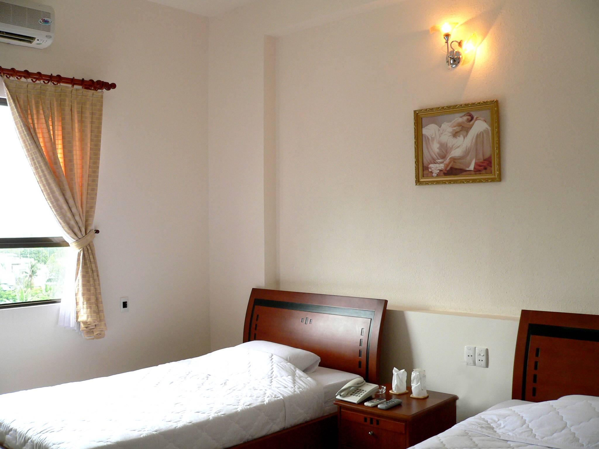 Chau Pho Hotel Чау Док Екстериор снимка