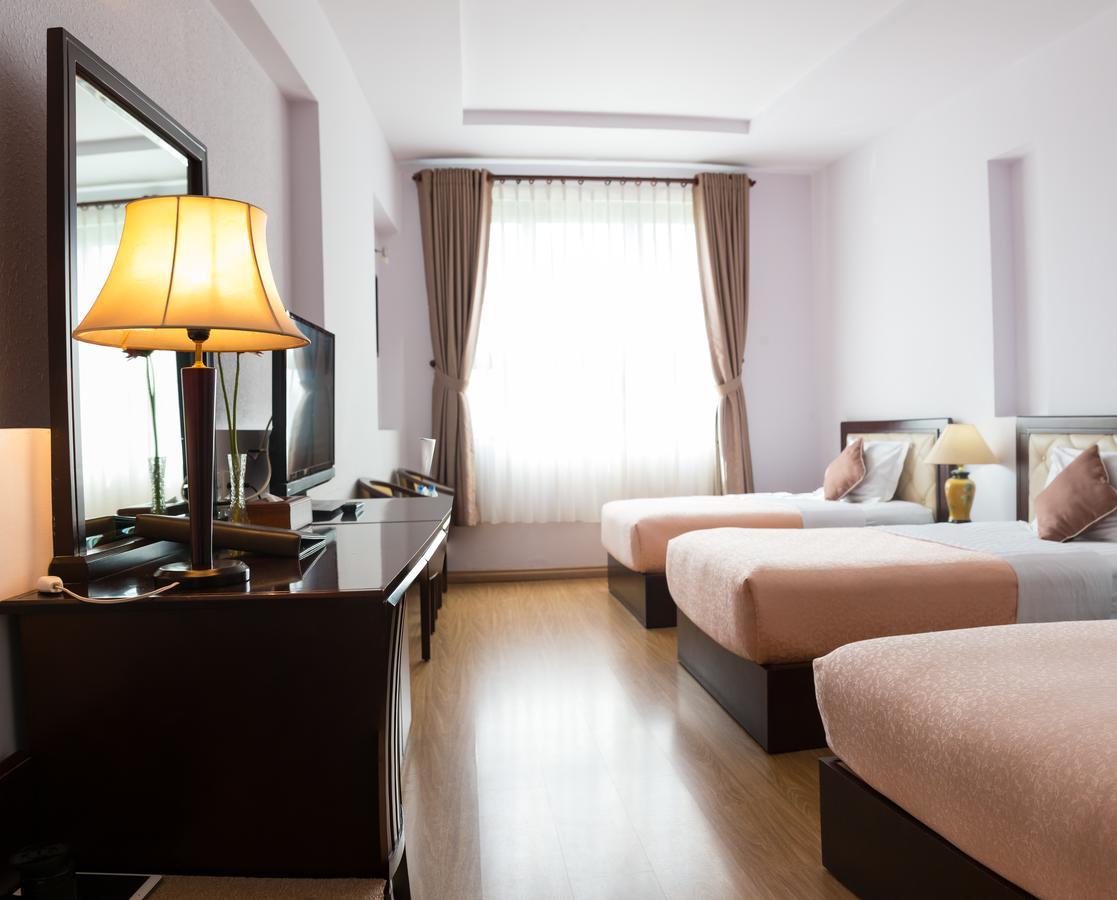 Chau Pho Hotel Чау Док Екстериор снимка