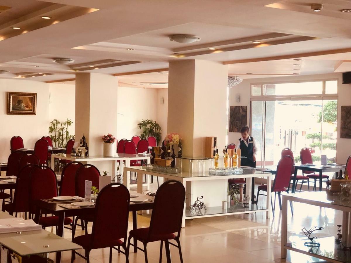 Chau Pho Hotel Чау Док Екстериор снимка