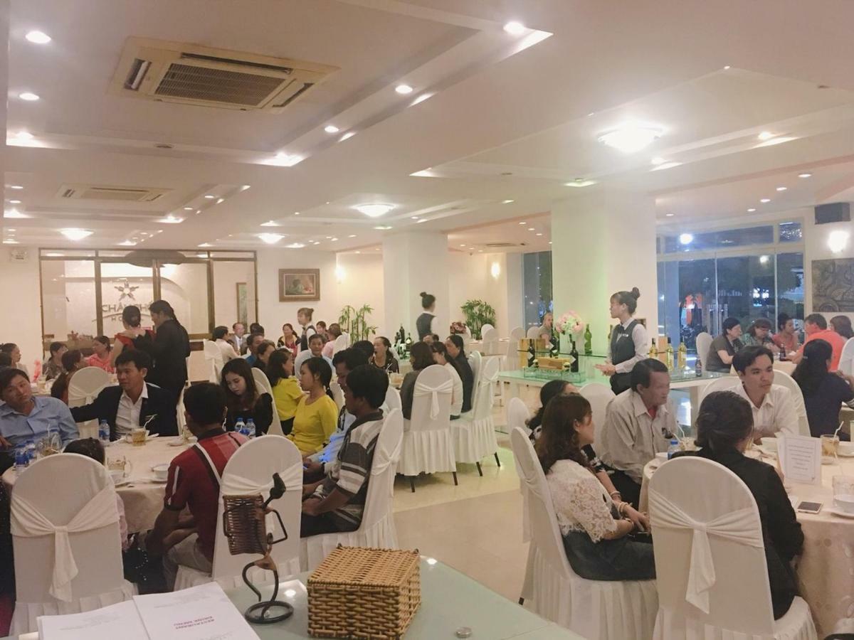 Chau Pho Hotel Чау Док Екстериор снимка